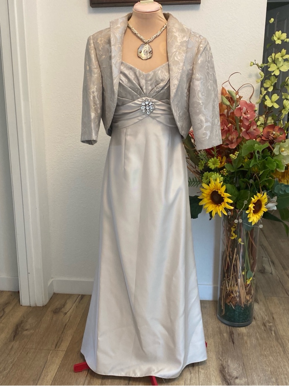 Elegant Silver Size 4 Gown with Bolero Jacket